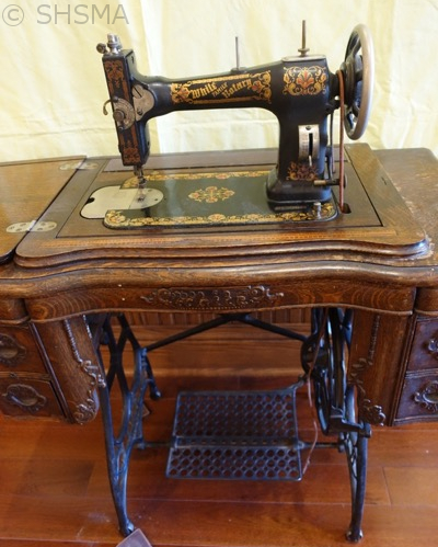 Sewing Machine Stand