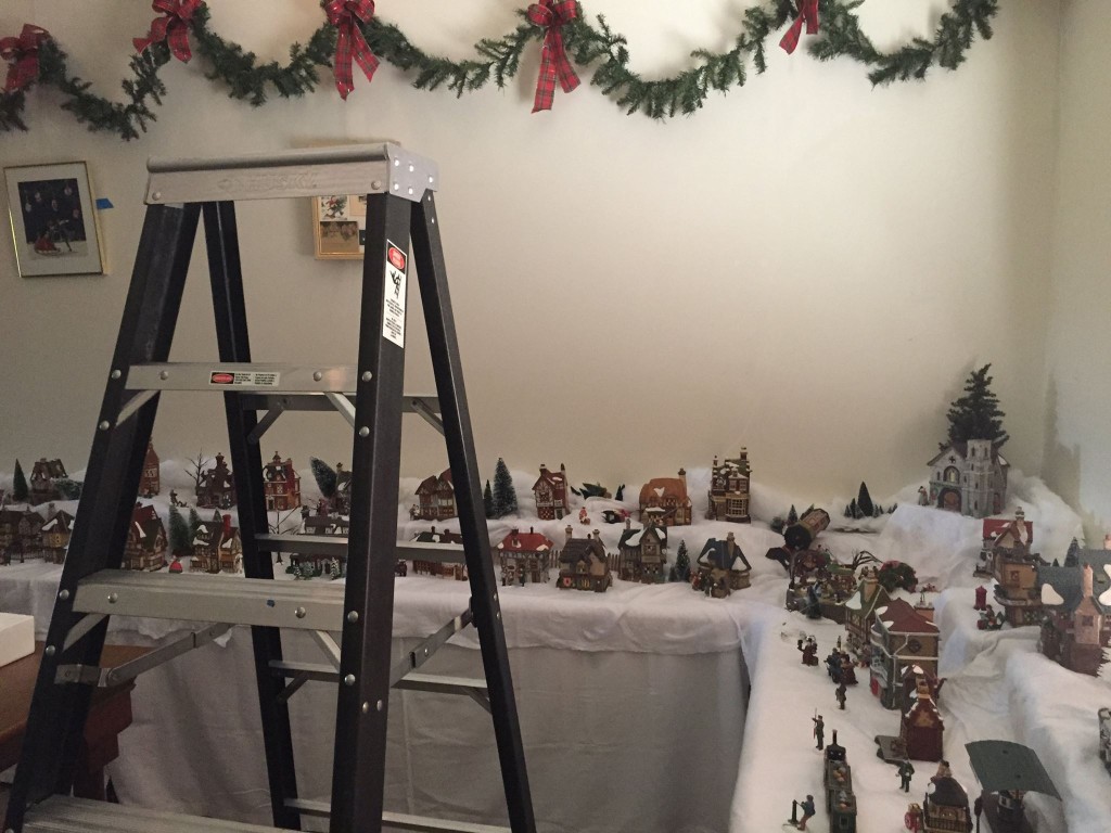 2014 Holiday Room Setup